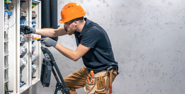 Best Licensed Electrician  in Highland Beach, FL